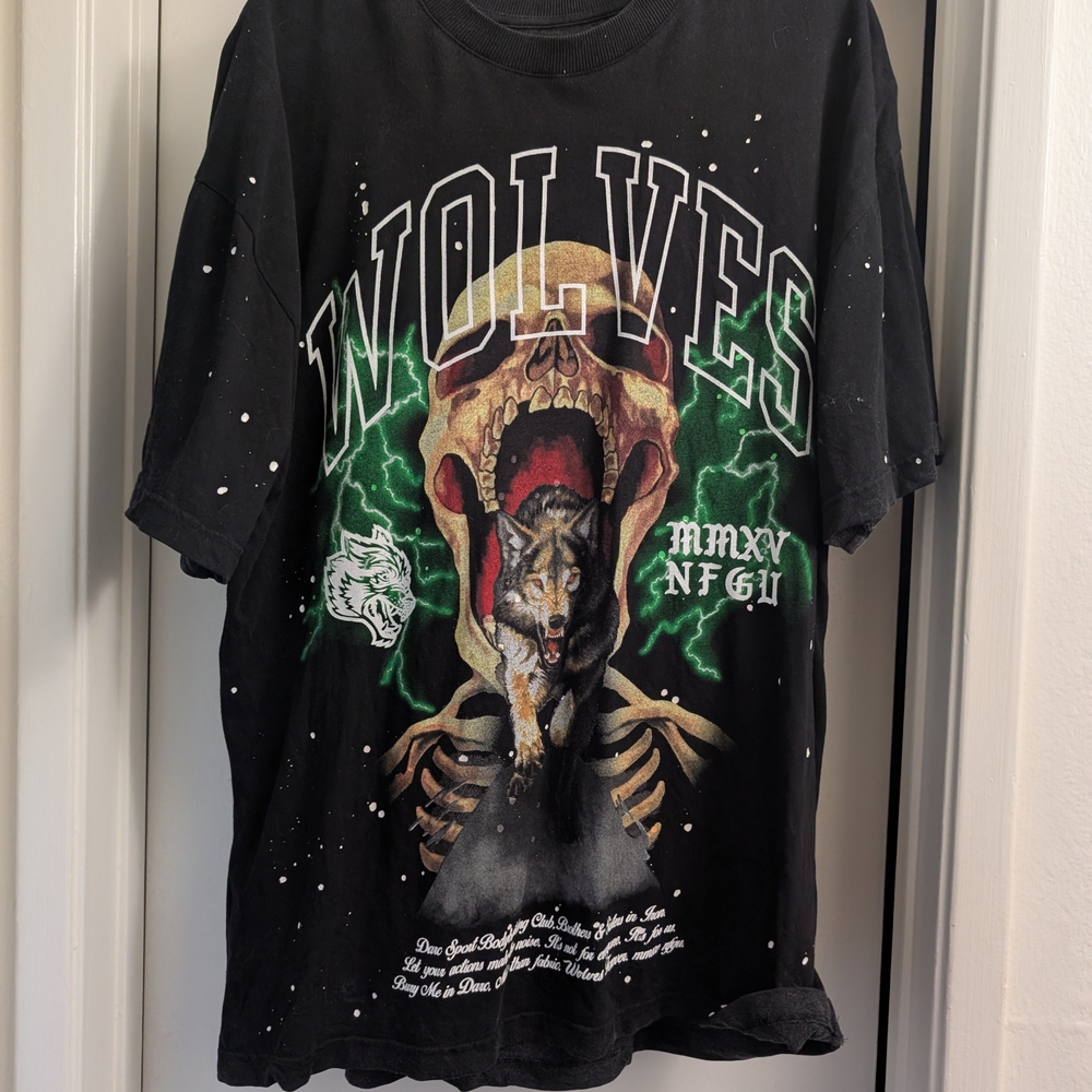 Black Wolves Graphic T-Shirt
